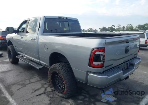 2022 Ram 2500 Big Horn 4X4 6'4 Box from USA, damaged, VIN 3C6UR5DL3NG147626